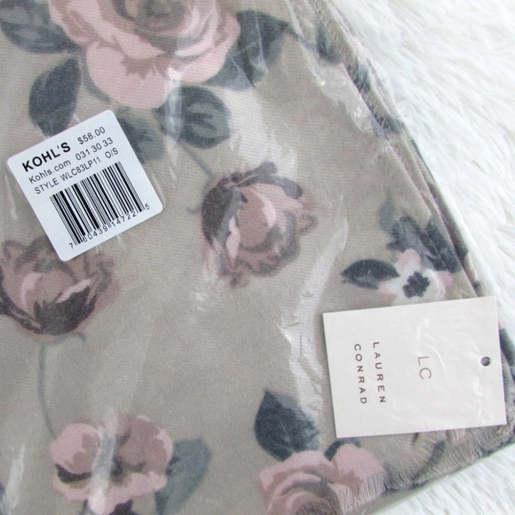 LAST ONE📍 Lauren Conrad Blush Floral Motif Kimono - Picture 4 of 5